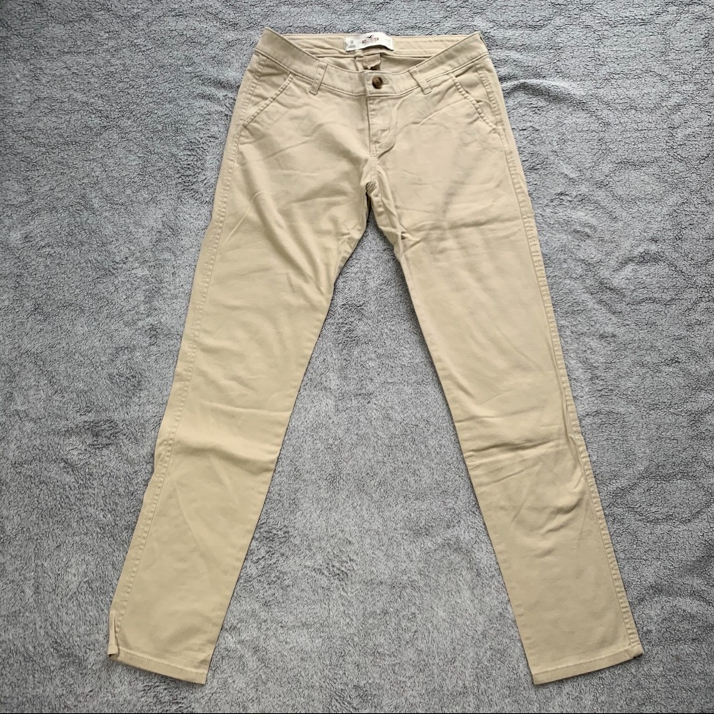 PRICE DROPPED🔻Skinny Chinos